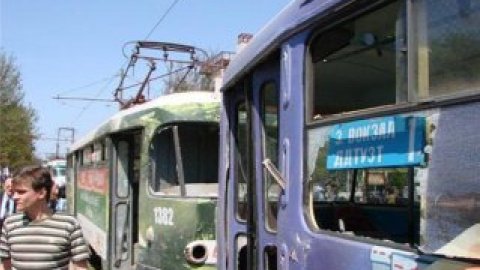 При четвертом взрыве никто не пострадал.