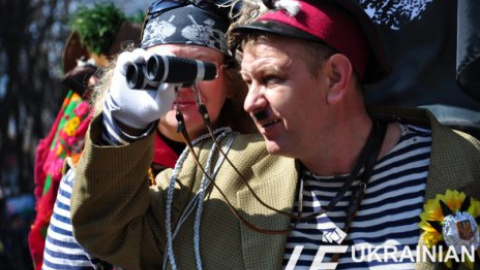 В День смеха в Одессе прошла "Юморина-2011"