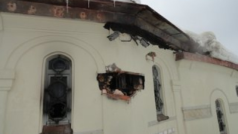 Пожар в нелегальной часовне. Фото с блога Игоря Луценко на "Украинской правде".
