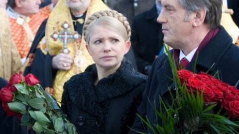 Ющенко и Тимошенко встретились при Крутах