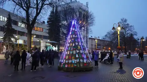 Елка в Ивано-Франковске. Фото: Суспільне