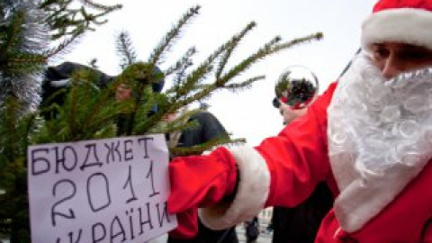 Установить елку не удалось.