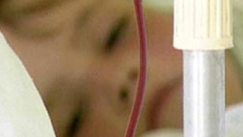 Дети попали в больницу из-за некачественных продуктов.