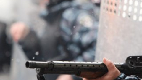 СМИ: возле отеля "Козацький" лежит восемь трупов
