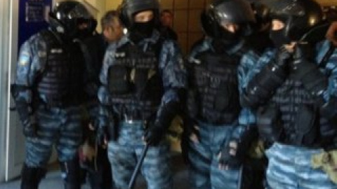 "Беркут" снова отобрал протоколы в окружкоме 132.