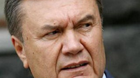 Депутат Рады попросил журналистов не предавать документы огласке.