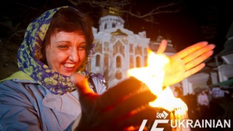 Встреча Благодатного огня в Лавре