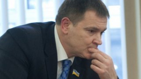 Колесниченко приходится Валентине Македон зятем.