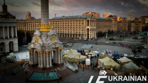 На Майдане переночевали 100 предпринимателей