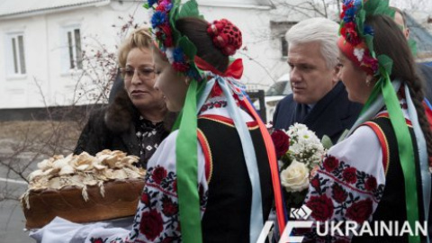 Литвин познакомил Матвиенко со своими родителями