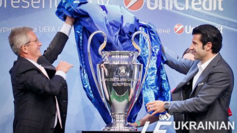 Кубок UEFA Champions League прибыл в Украину