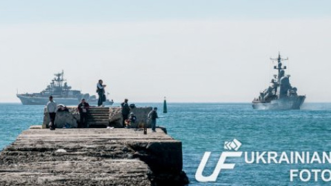 Украинские военные корабли на озере Донузлав