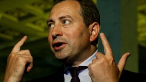 Черкасские журналисты передали Томенко копию письма на имя губернатора области.