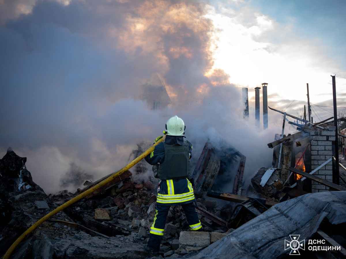 Росіяни атакували Одеську область. Фото: ДСНС