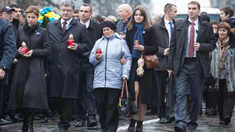 ​Порошенко вшанував пам'ять Героїв Небесної сотні в Києві