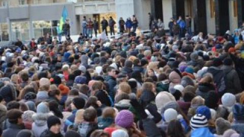 Акция у Волынского облсовета.