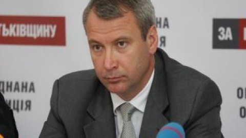Немилостивый потребовал, чтобы Яценюк сложил мандат.