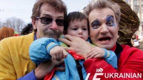 В Одессе 1 апреля прошел карнавальный парад