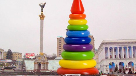 Подборка лучших фотожаб на главную елку страны