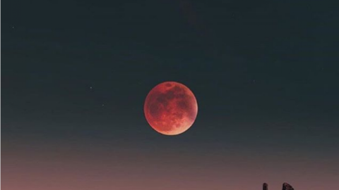 31 января жители Земли наслаждались "кровавым" лунным затмением. Фото: instagram.com/adventures.addicted 