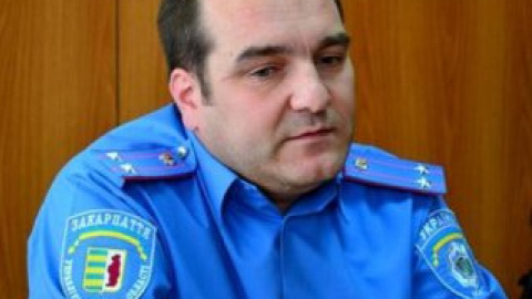 Ранее форму украшал безупречный герб.