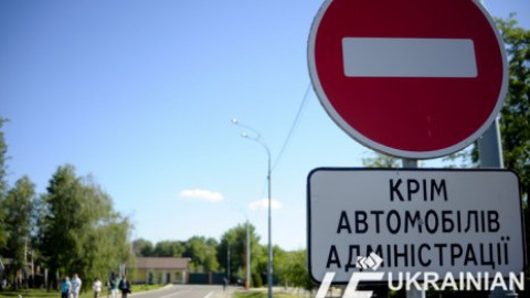 В Межигорье журналисты отказались от торта