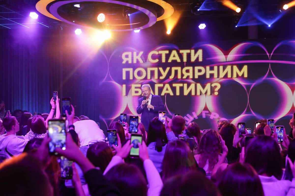 Михаил Поплавский – пример того, как честно и искренне создать мощный личный бренд / Фото, 24 Канал