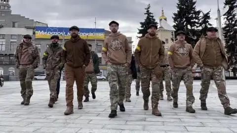 Бойцы подразделения "Острые картузы". Фото: Ярослав Чиженко