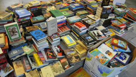 ​Львовяне отправили в Северодонецк тонну книг