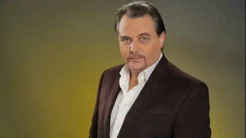 Про Поплавського без зайвих компліментів