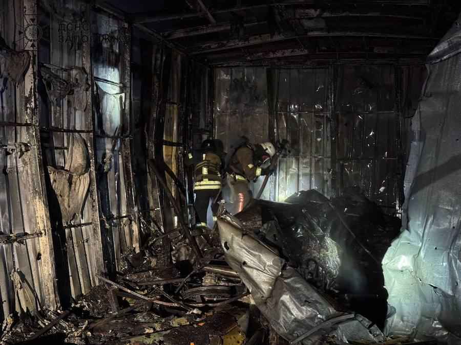 The site of the russian air strike. Photo: State Emergency Service in the Zaporizhzhia Region