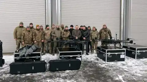 ГО "Спілка підприємців теле- та кіноіндустрії" на чолі з Артемом Колюбаєвим передала новітні дрони бійцям Нацгвардії для посилення оборони Харківщини