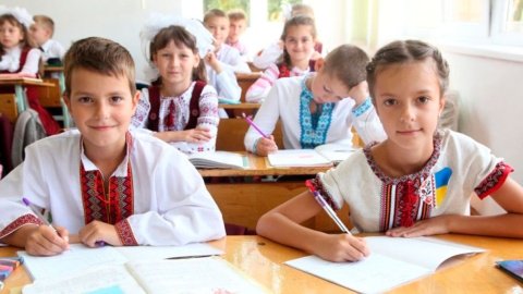 Дети в школе. Фото: НУШ