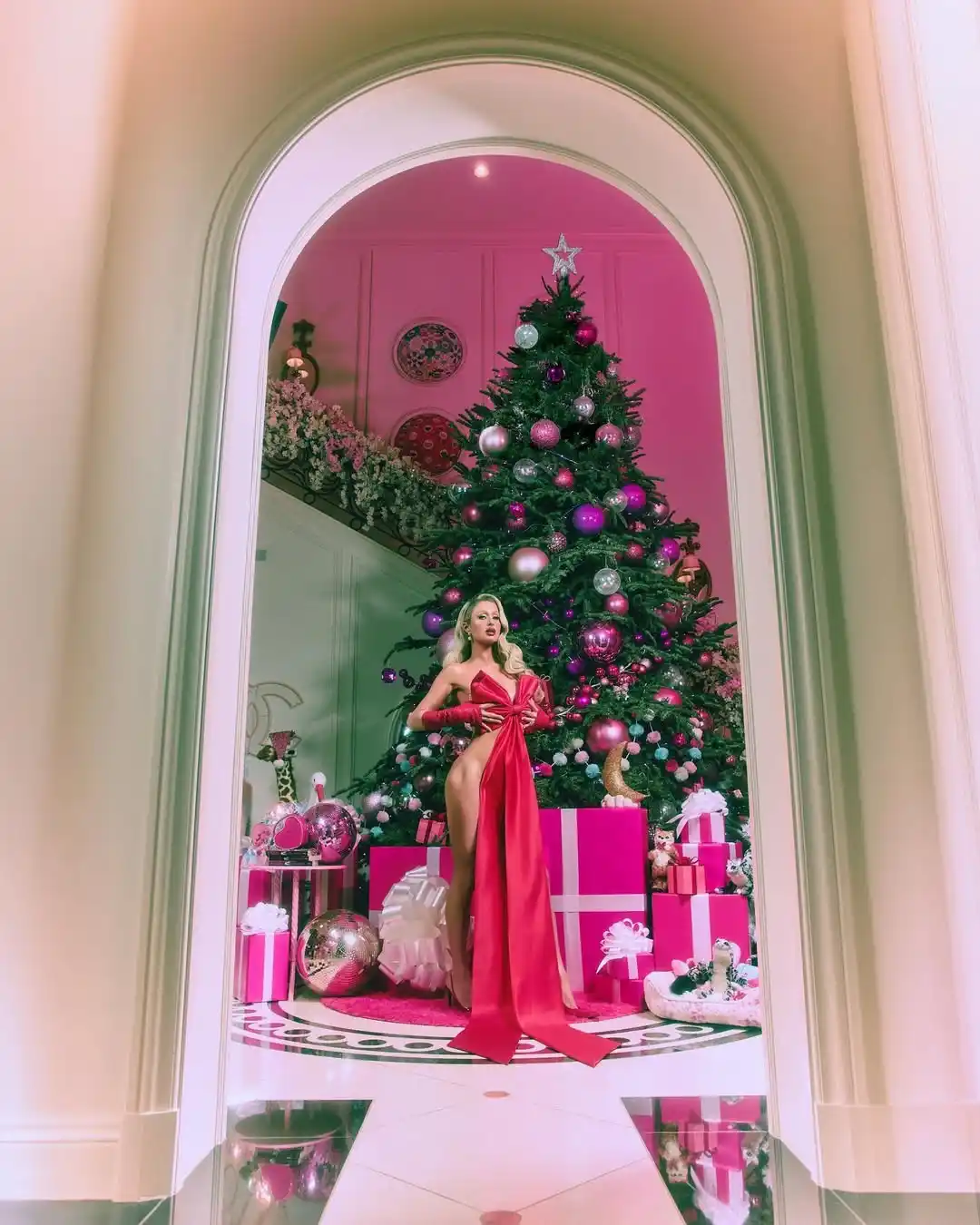 Періс Хілтон. Фото: instagram.com/parishilton