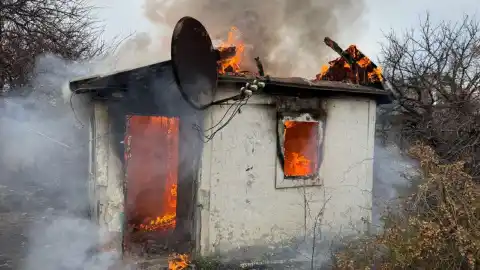 Последствия обстрелов в Донецкой области. Фото: Нацполиция