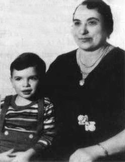 Аль Капоне з матір'ю