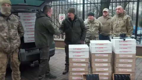 Артур Палатный: "Украинская команда" передала легендарной 72 бригаде партию дронов