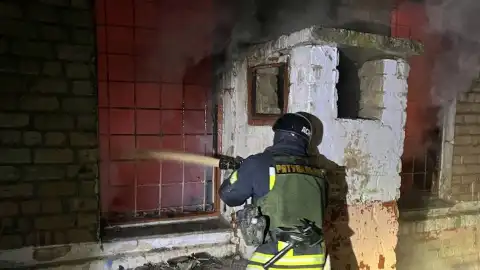 Последствия российского обстрела Марганца. Фото: Днепропетровская ОВА.