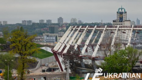 НСК "Олимпийский" разрушает Киевскую крепость