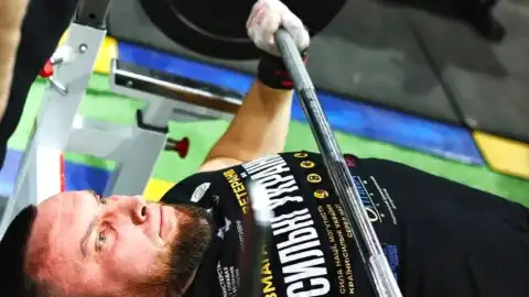 "Сильные Украины". Ветераны войны доказали свою несокрушимость на спортивном турнире в Одессе