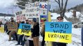 US citizens dissatisfied with Trump take to rally and support Zelenskyy