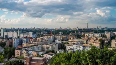 По инициативе Оленича Киев направил 150 заявлений по поводу неправомерного использования земресурсов и принял участие