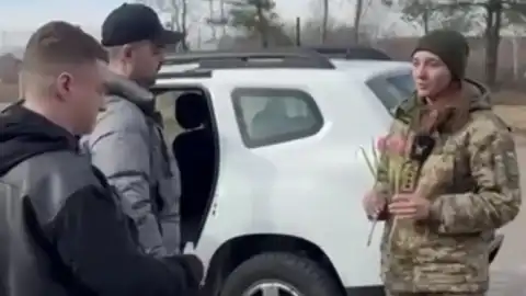 Задержанные мужчины. Скриншот видео