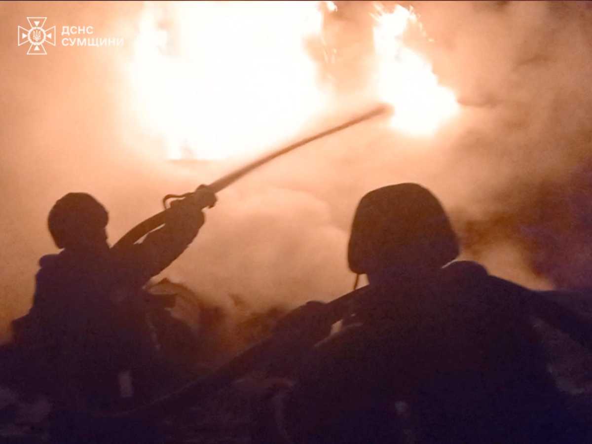 У той момент, коли вогнеборці ДСНС слідували до місця атаки, окупанти завдали повторного удару.