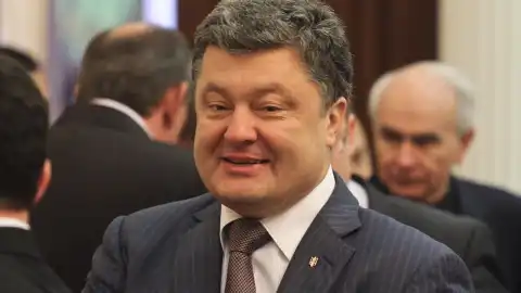 Порошенко подыгрывает Путину, продвигая российский нарратив о том, что с украинской властью не надо договариваться, – Олещук