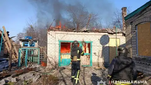 Последствия обстрелов в Донецкой области. Фото: Нацполиция