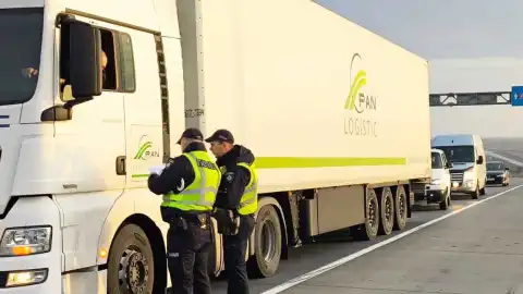 Меры предосторожности. Фото: facebook.com/UA.National.Police.Nikolaev