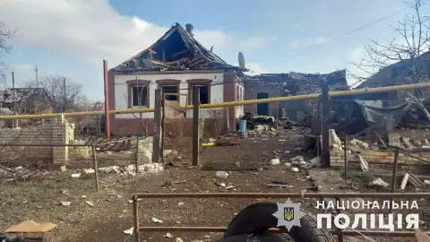 Последствия обстрелов в Донецкой области. Фото: Нацполиция