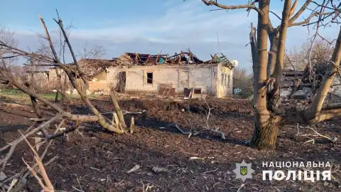 Последствия обстрелов в Донецкой области. Фото: Нацполиция