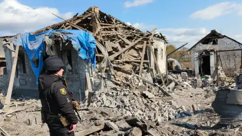 Последствия обстрелов в Донецкой области. Фото: Нацполиция